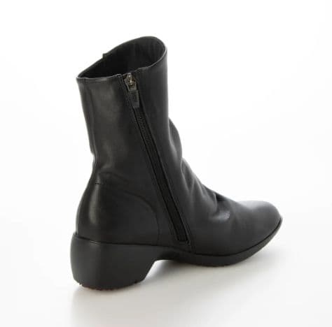 fitfit 新品24.5cm ◆ソフトレザーブーツ900 （ブラック）