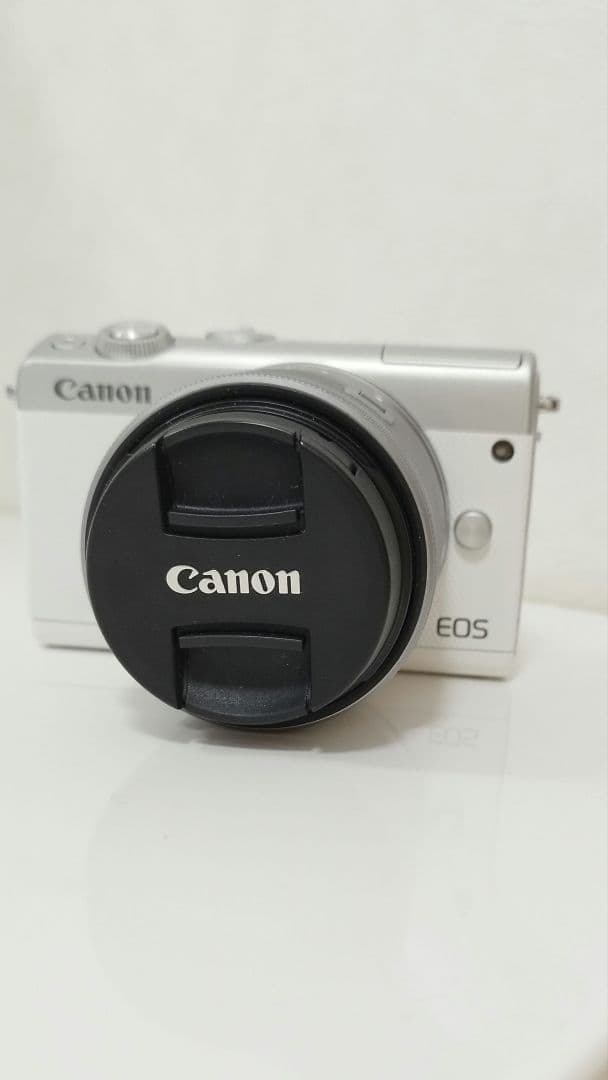 Canon EOS M100 ミラーレス一眼カメラ 箱あり 美品 Wi-Fi対応