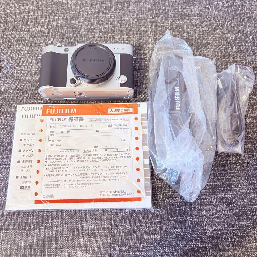 美品 FUJIFILM X-A3 ボディ 本体