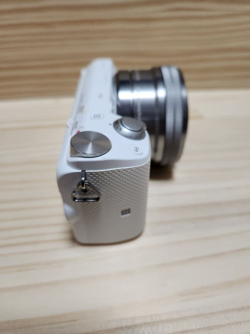 SONY α5000 デジタル一眼レフカメラ バッテリー２個付き
