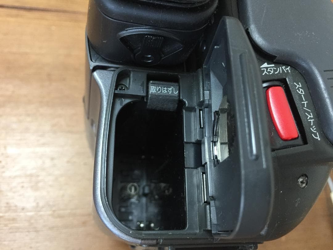 美品　撮影再生ダビングOK　SONY　CCD-TR3　付属品あり　Hi8