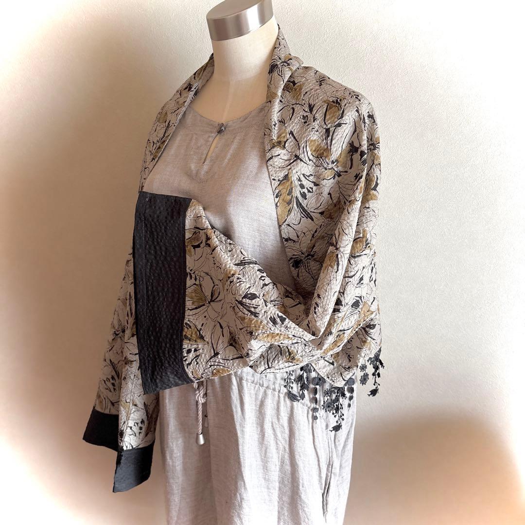 ワンちゃん☆ ミナペルホネンanemoneブローチとサークルレースストール