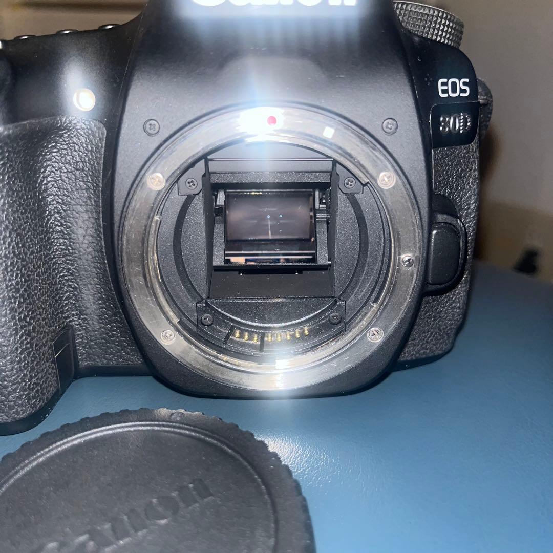 Canon EOS80D 一眼レフカメラレンズ・バッテリー・充電器付き