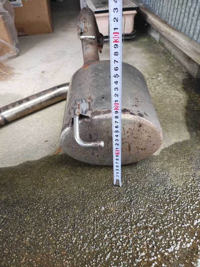 早いもの勝ち　アクア　NHP10 GANADOR マフラー