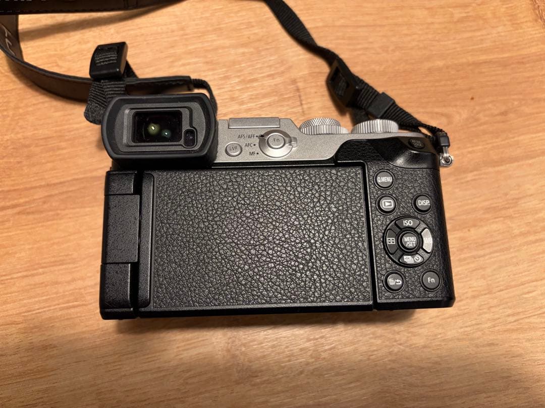 LUMIX DMC-GX8 単焦点レンズ＆バッテリー3個セット【使用頻度少】