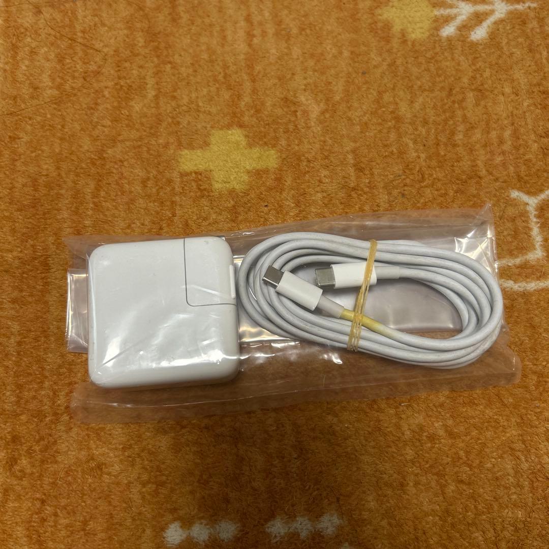 美品MacBook Air A2337 M1 16GB シルバー　Tahoe