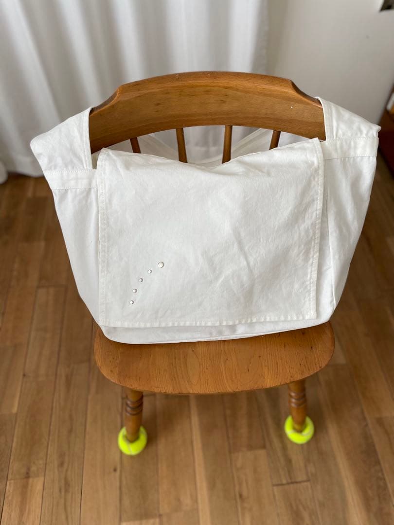 【Old Folk House】Studs Shoulder Bag