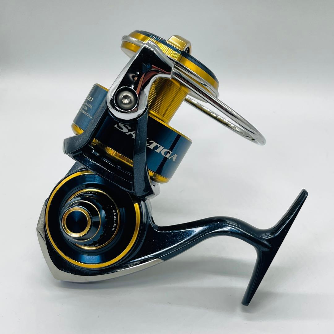 美品　20ソルティガ8000H ダイワ
