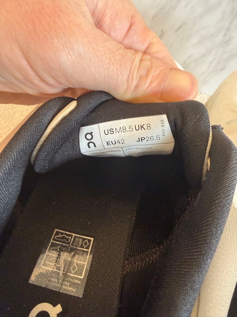 On Cloudtilt 26.5cm オン クラウドティルト スニーカー