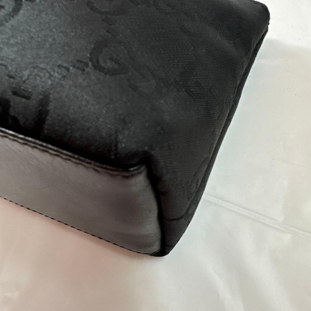 GUCCI コスメポーチ GGパターン
