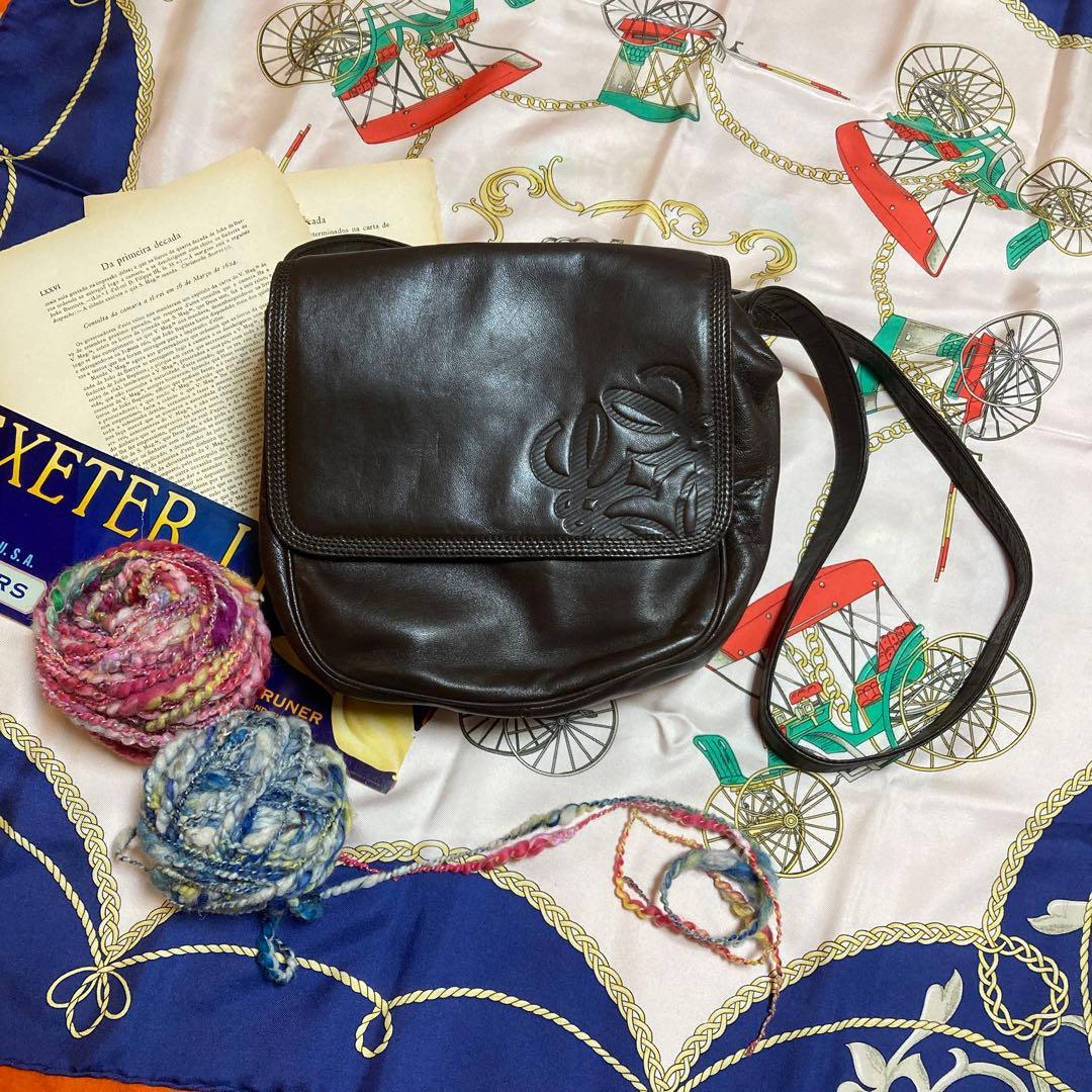 LOEWE レザー ショルダーバッグ