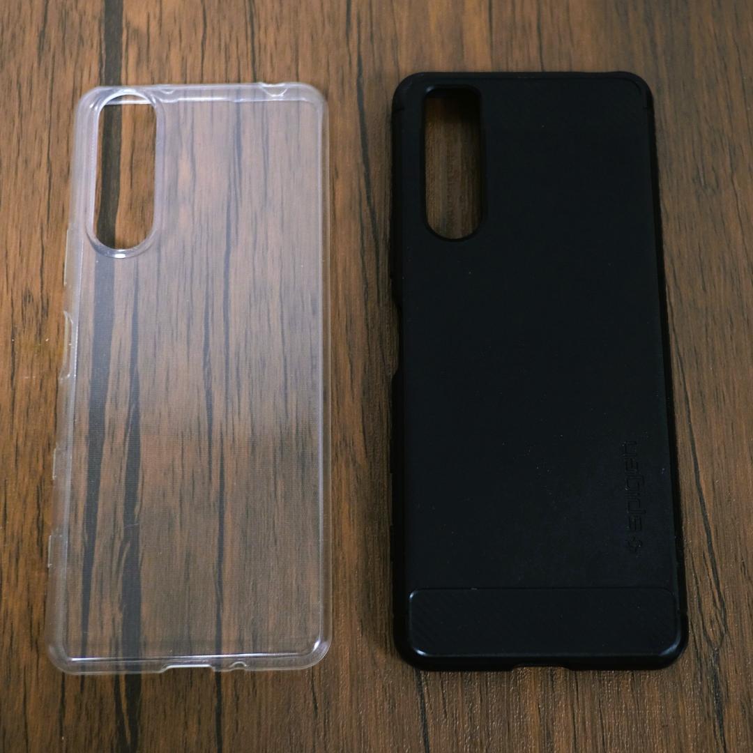 XPERIA 5 II SOG02 SIMフリー (ケース付き)