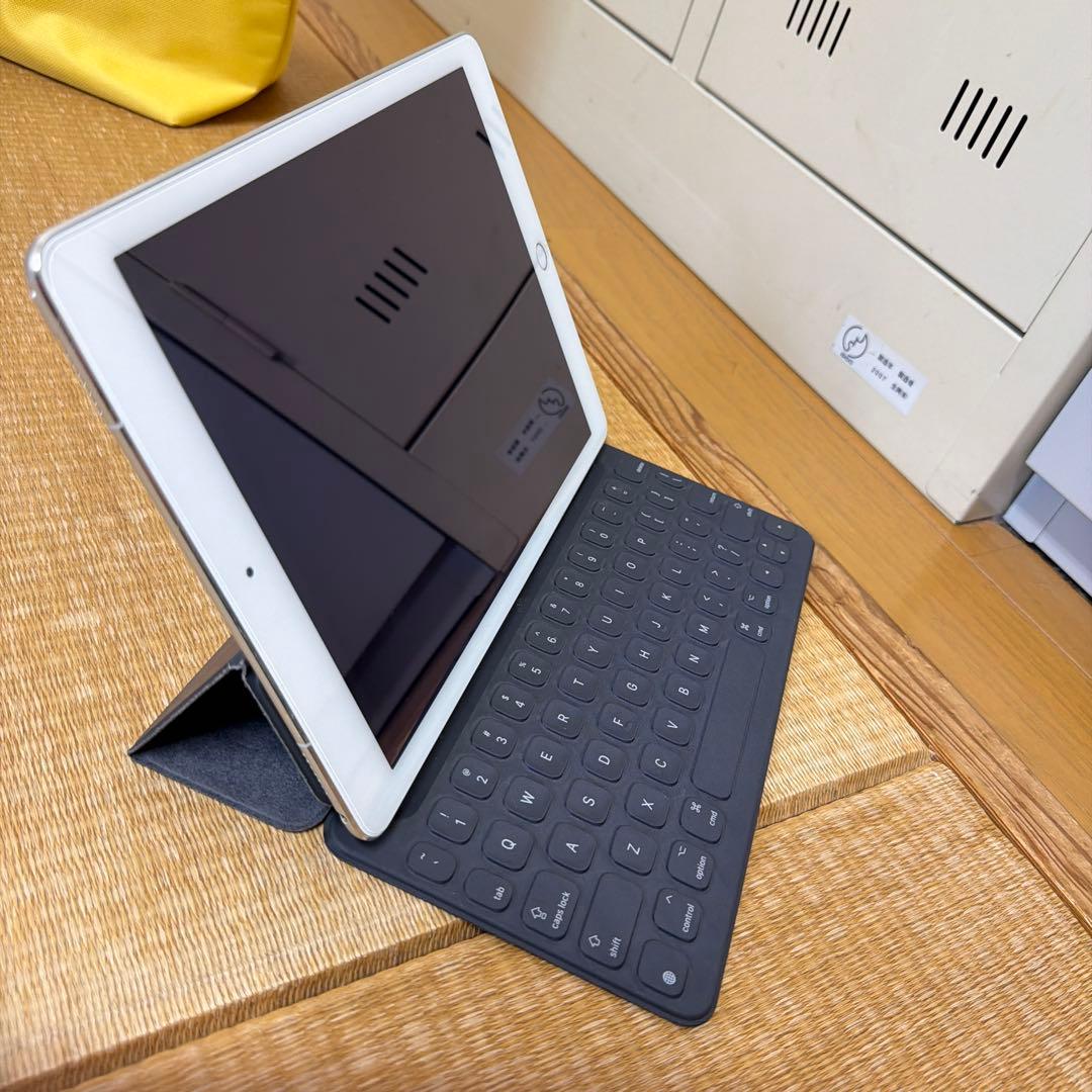 Apple iPad Pro 256GB Wi-Fi セルラー　純正キーボード