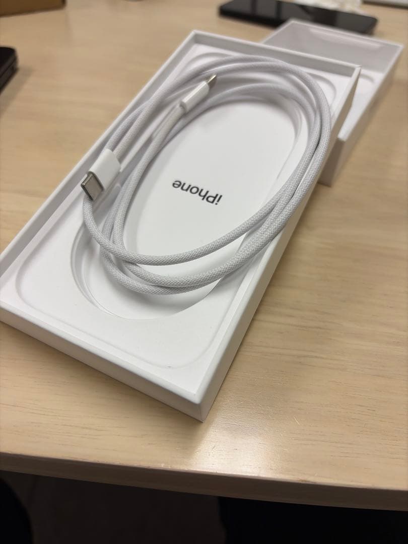 iPhone 15 ミッドナイト 128GB（SIMフリー）