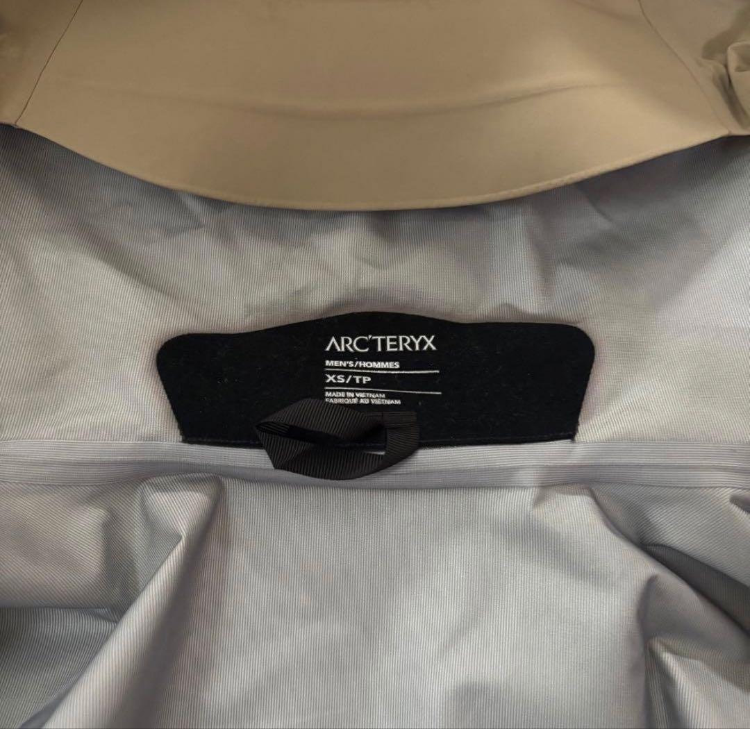 ARC'TERYX アークテリクス　ベータLT メンズXS ベージュ　ナイロン