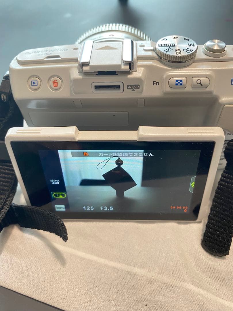 OLYMPUS M.ZUIKO 17mm f/2.8 【レンズ美品/本体難あり】