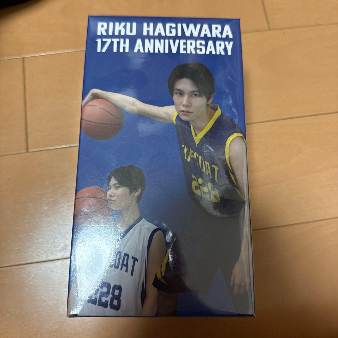 萩原利久　ボブルヘッド　青