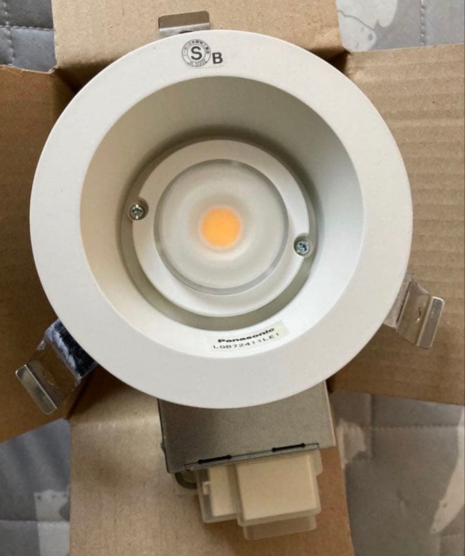 Panasonic LED ダウンライト LGB72411LE1 1個
