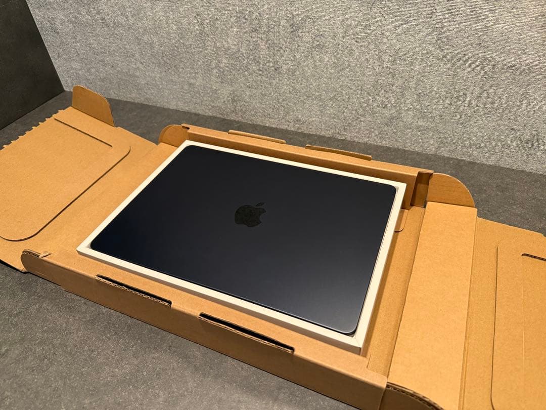 MacBook本体 MacBook Air M2