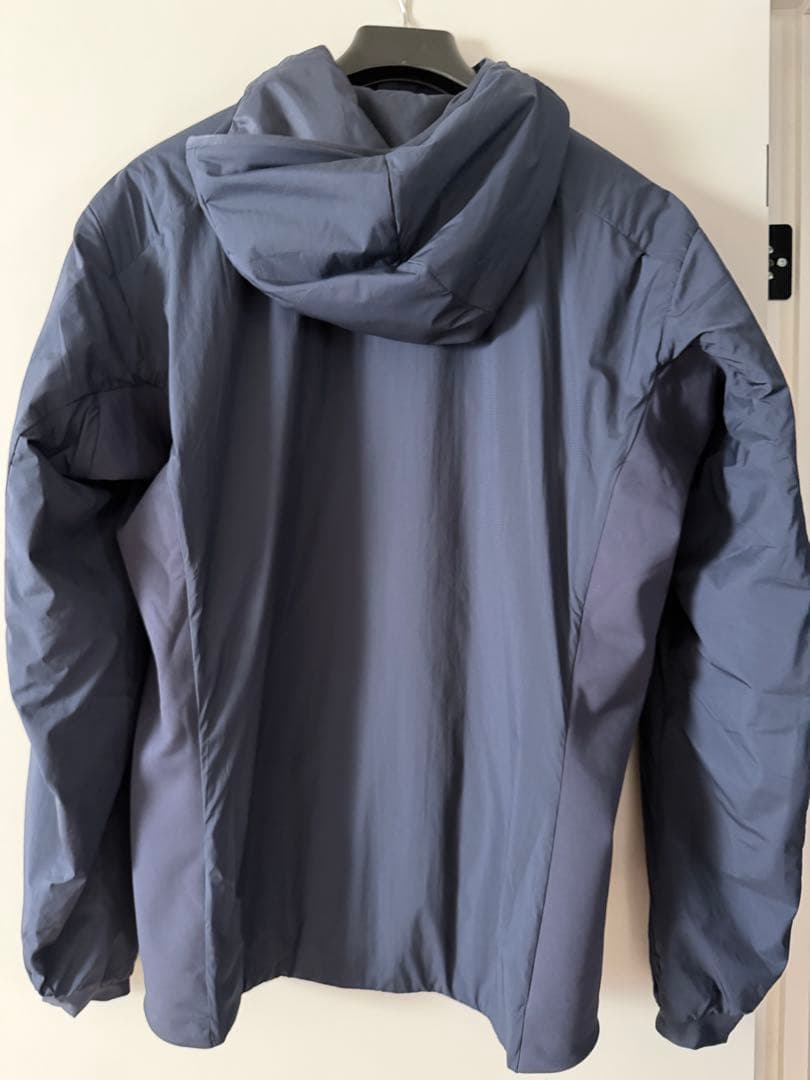 ☆タグ付新品未使用☆アークテリクス アトムフーディ