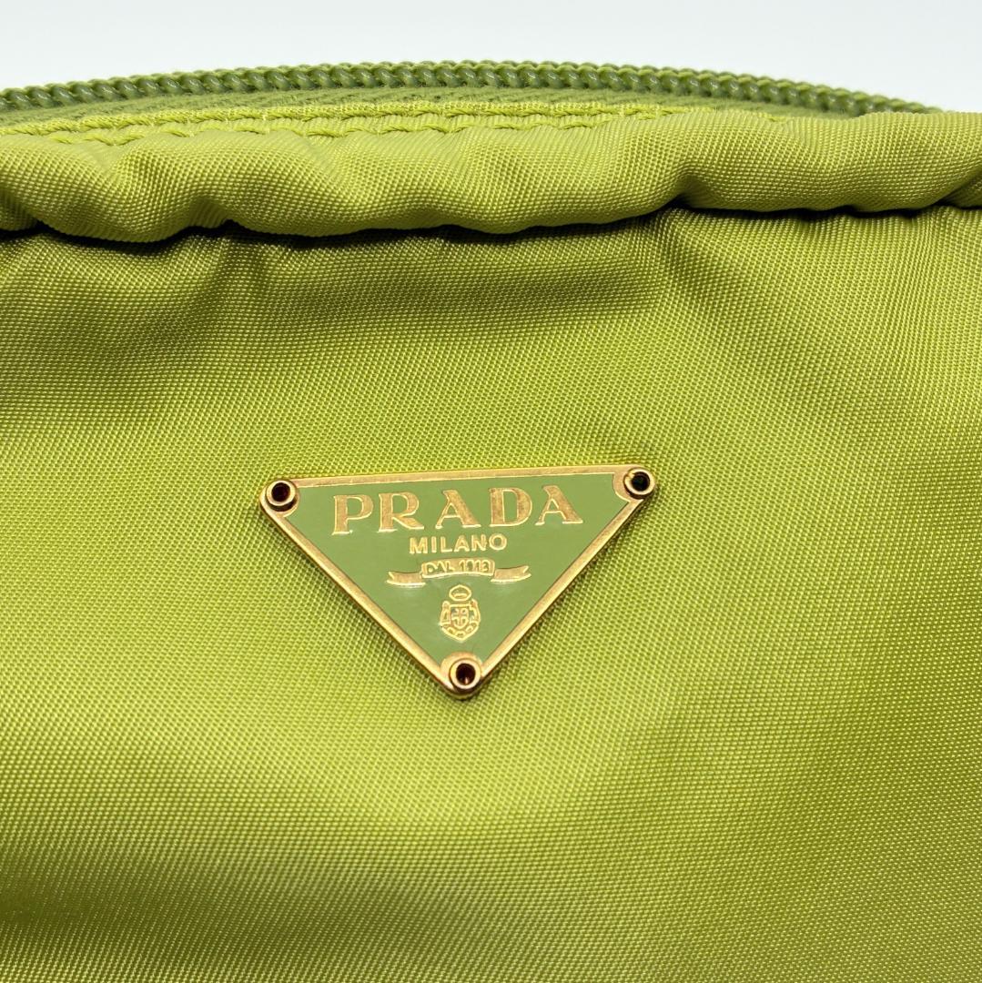 PRADA プラダ ポーチ ライムグリーン A1352A5