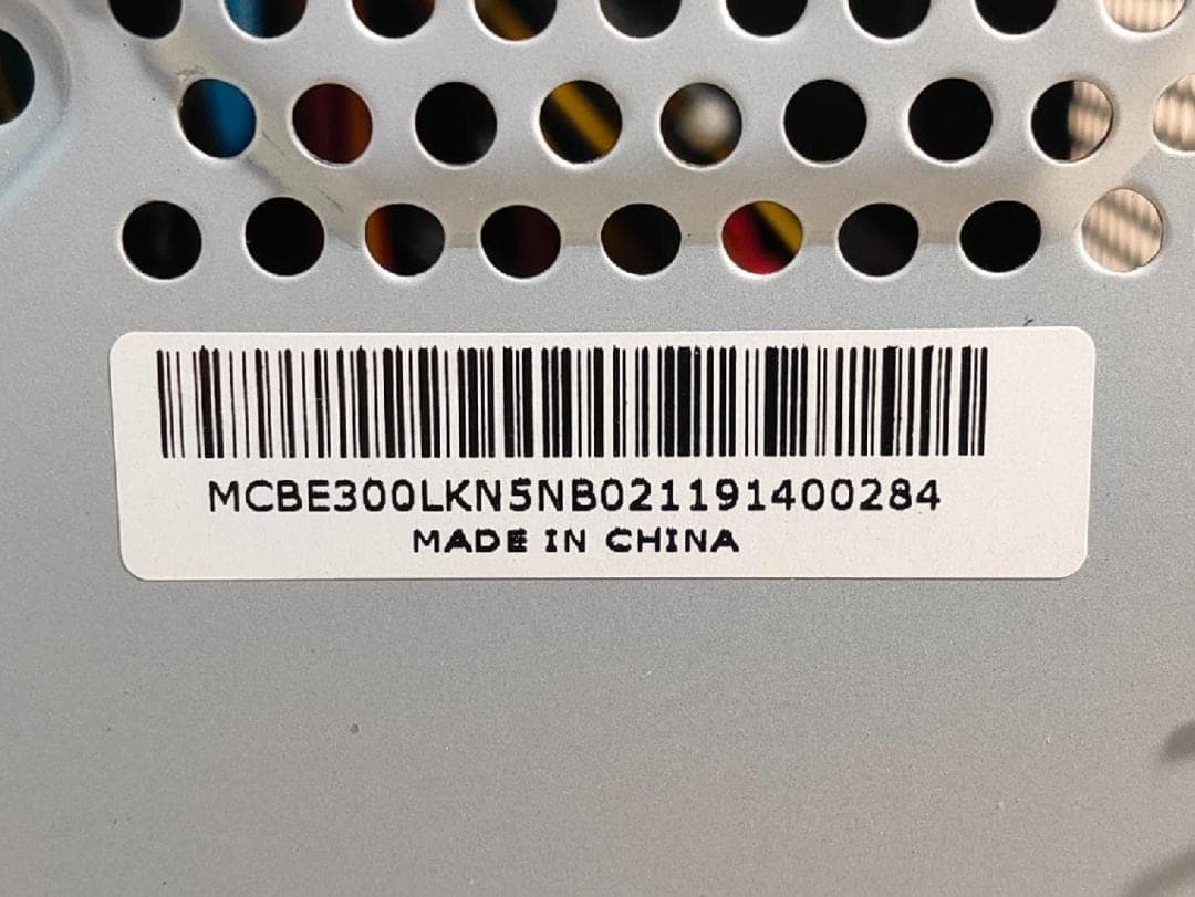 i5-8400, 16GB, Office2021, AI, PSなど