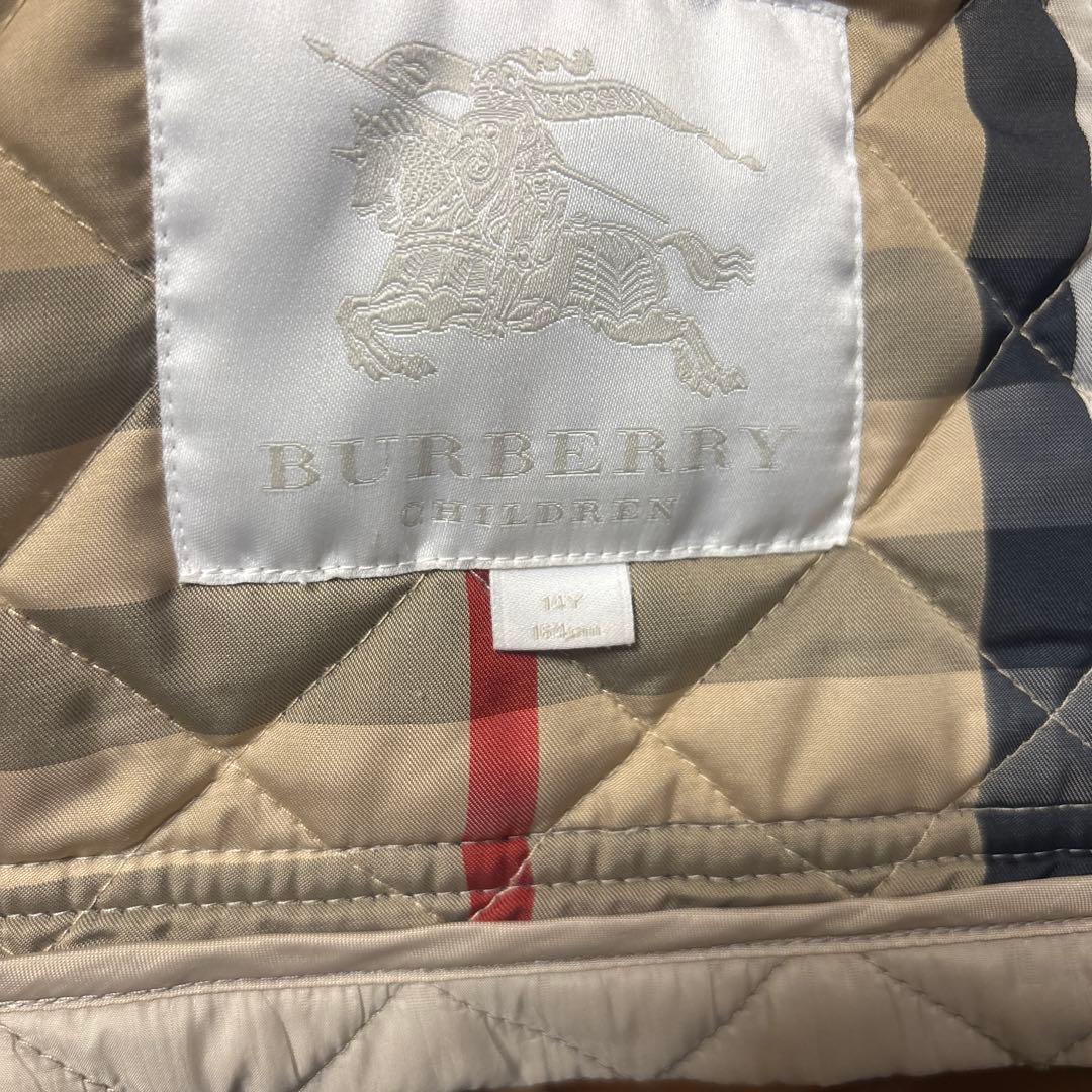 バーバリー　ダウンコート　ベージュ