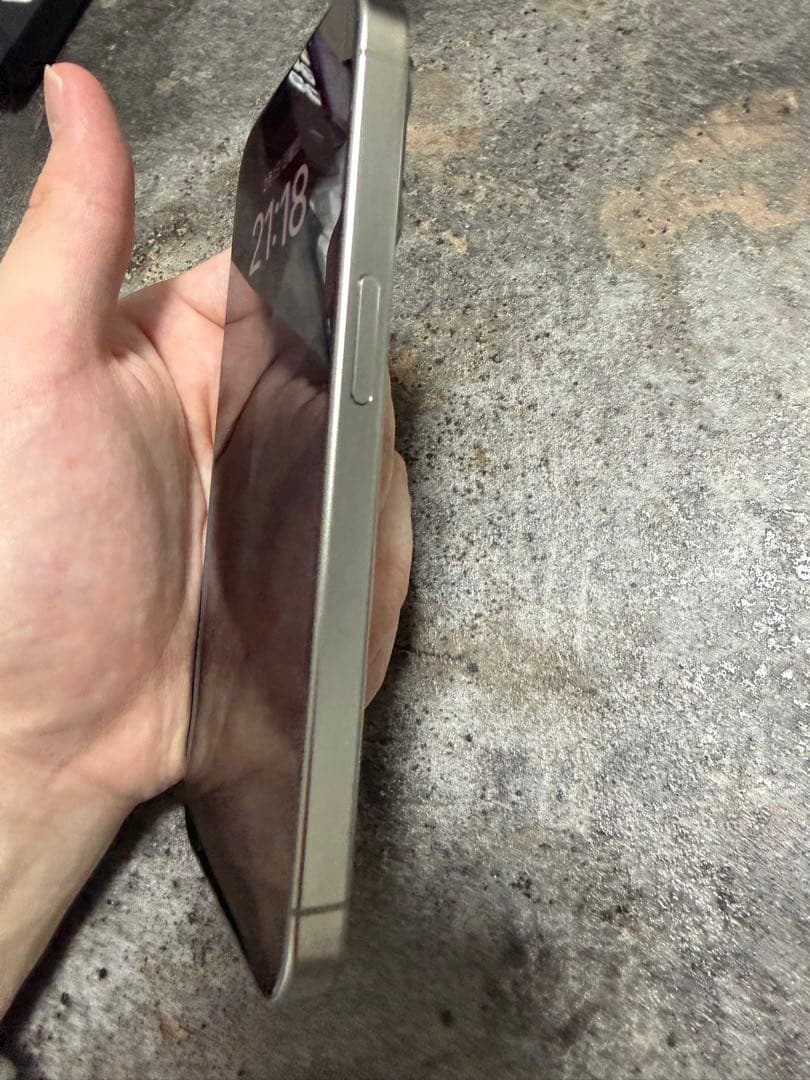 【傷少なめ】Iphonee15pro 128GB