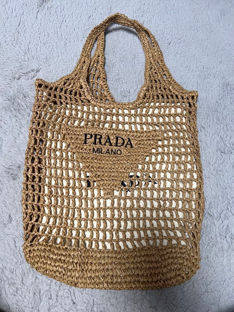 PRADA かご編みエコバッグ 収納袋付き