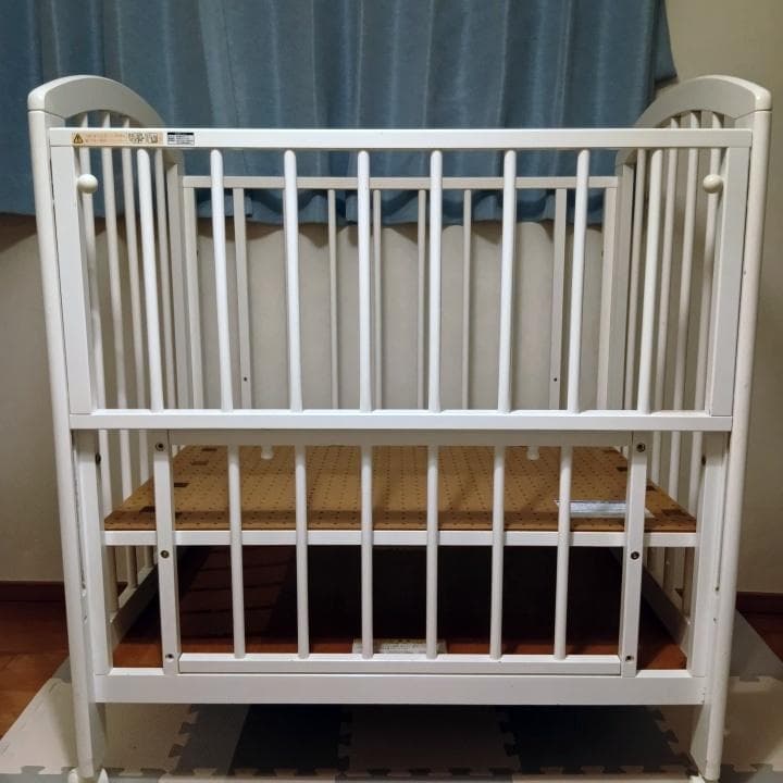 【✨送料込み✨】カトージ ミニベビーベッド ミニ立ちベッド⭐︎