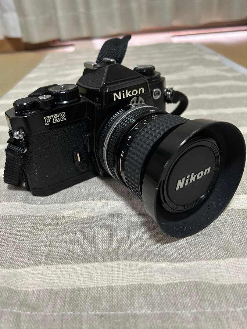 Nikon FE2 フィルムカメラ　ケース、レンズ付き