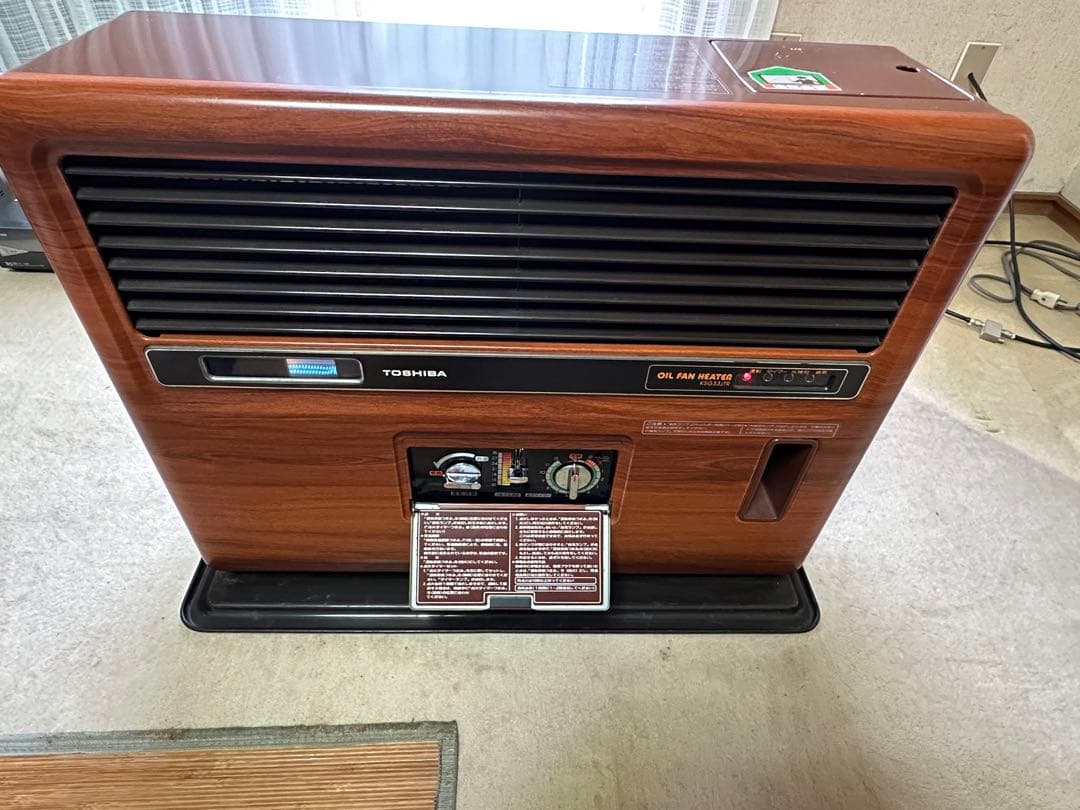 東芝石油ファンヒーター KSG33JTR