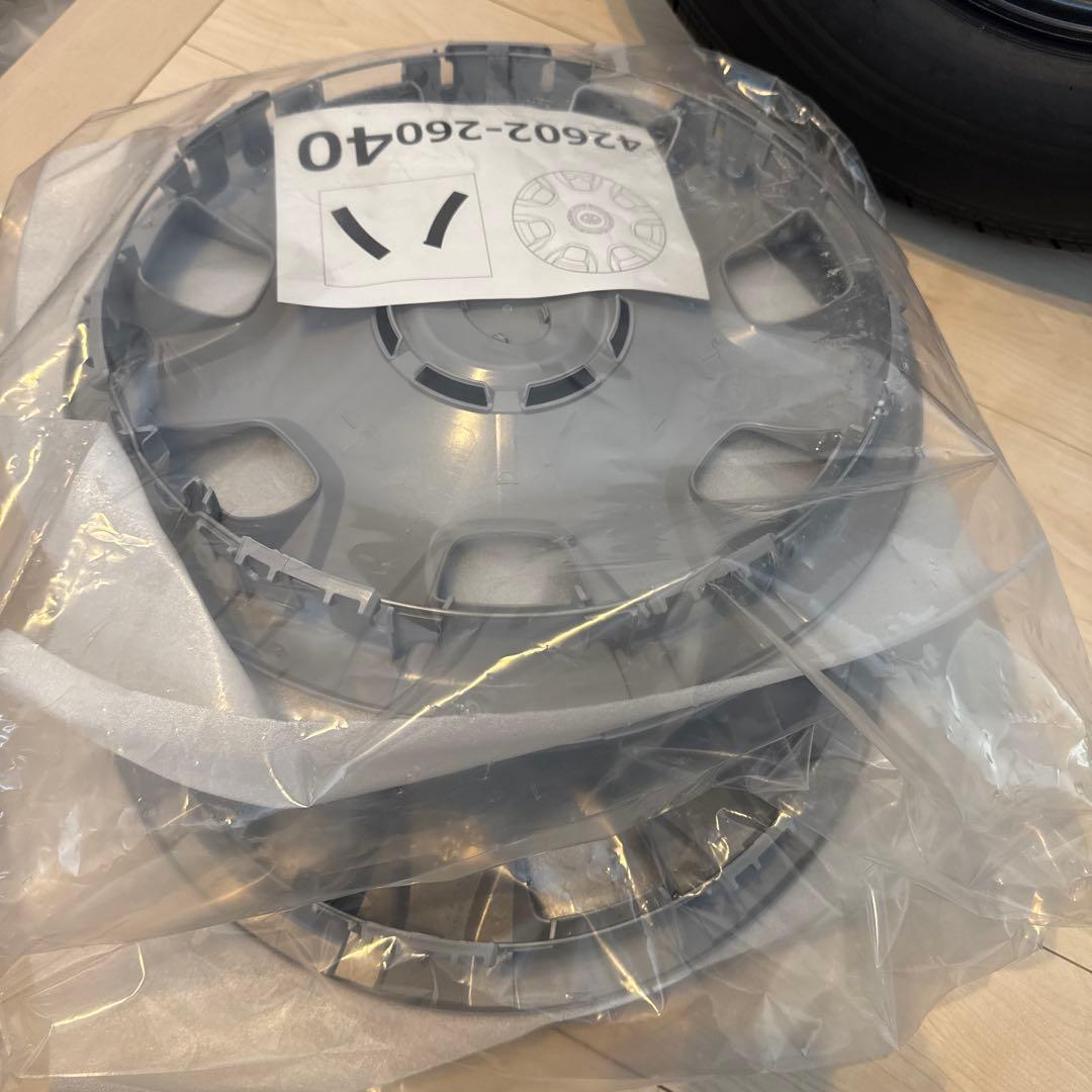 ハイエース　純正タイヤホイール、新品ホイールキャップ①〜④セット　新車外し