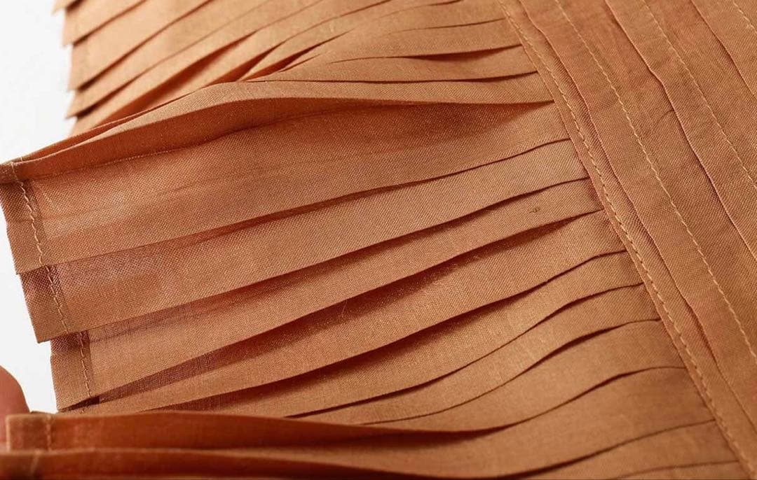 ブノン　Khadi Silk Raffle Collar