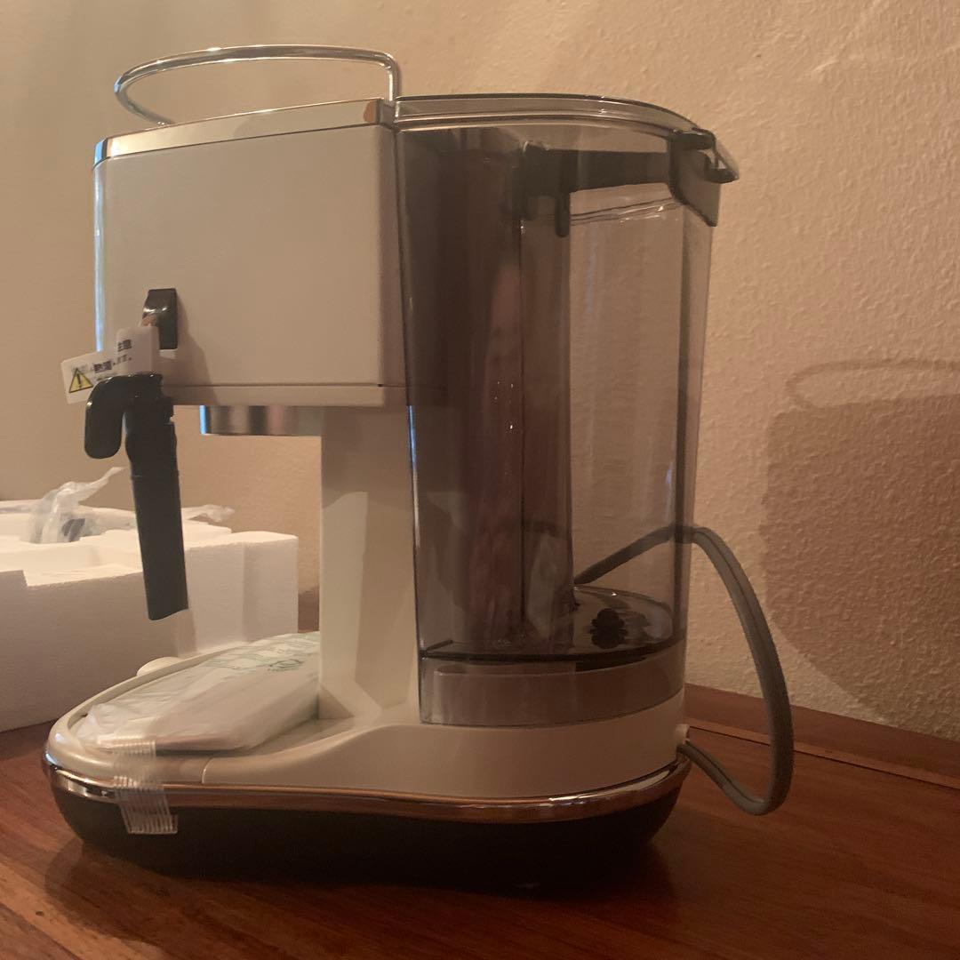【未使用】DeLonghi icona エスプレッソ・カプチーノメーカー　白