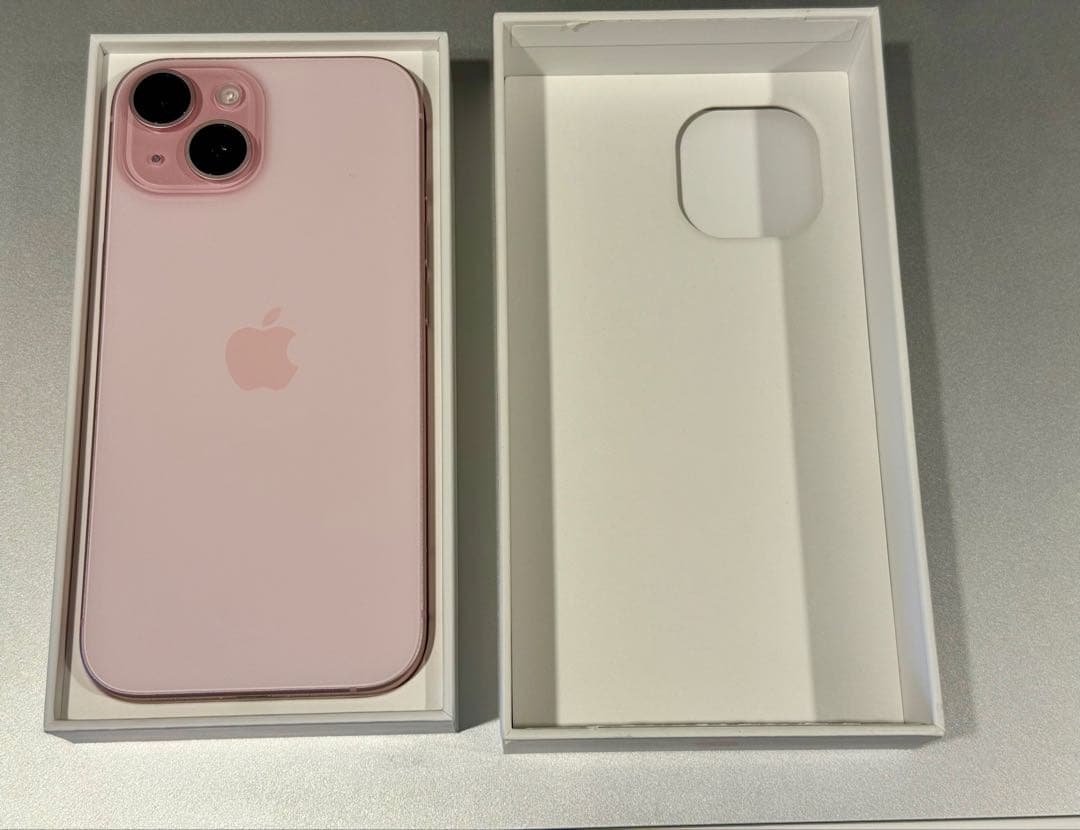 iPhone15 256GB ピンク