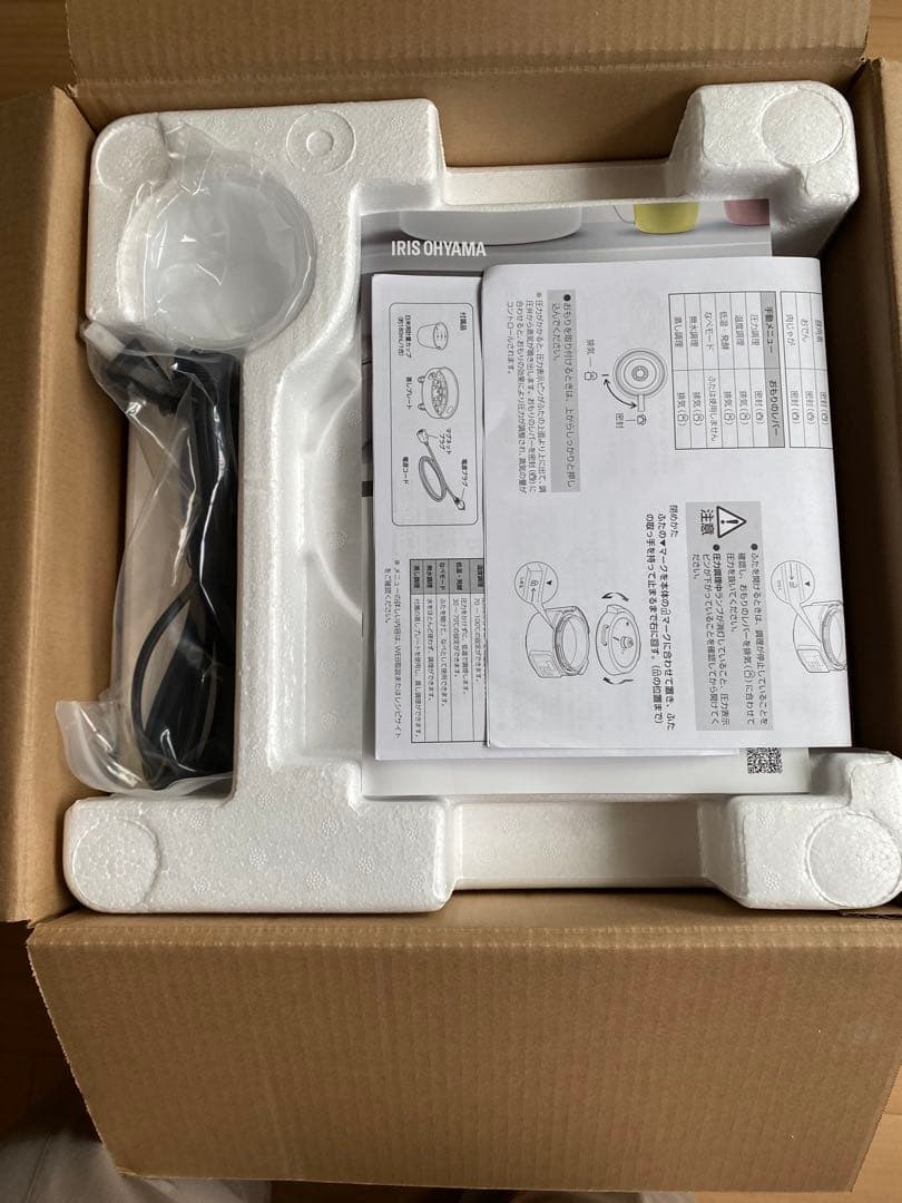 電気圧力鍋　新品・未使用 アイリスオーヤマPC-MB3-H