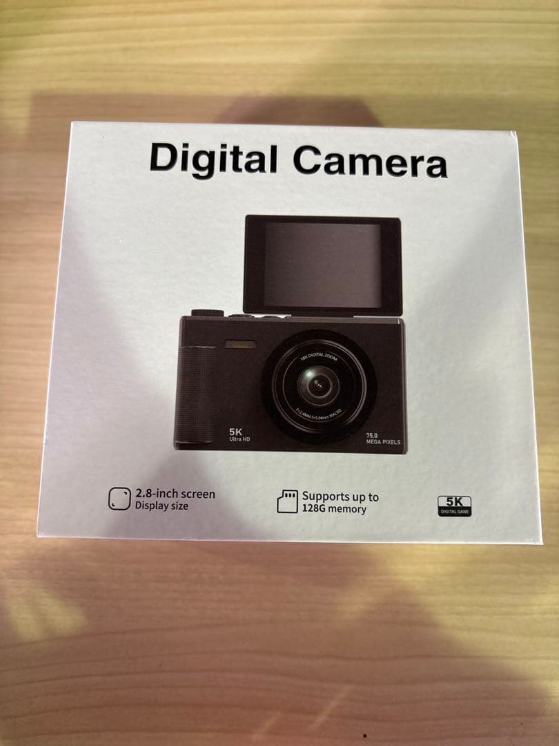 ✨人気✨デジカメ 5K 7500万画素 デジタルカメラ 180度回転可能32GB