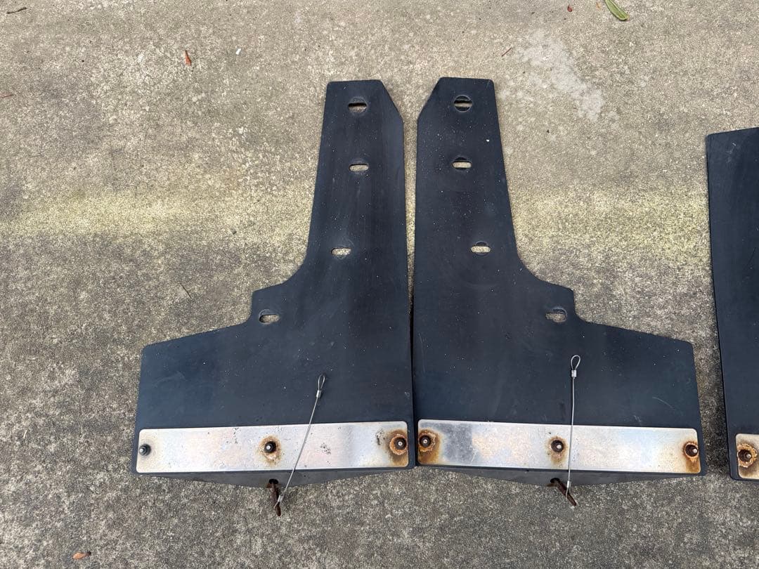 【ikki】デリカD5 MKW オフロードマッドフラップ 4枚セット