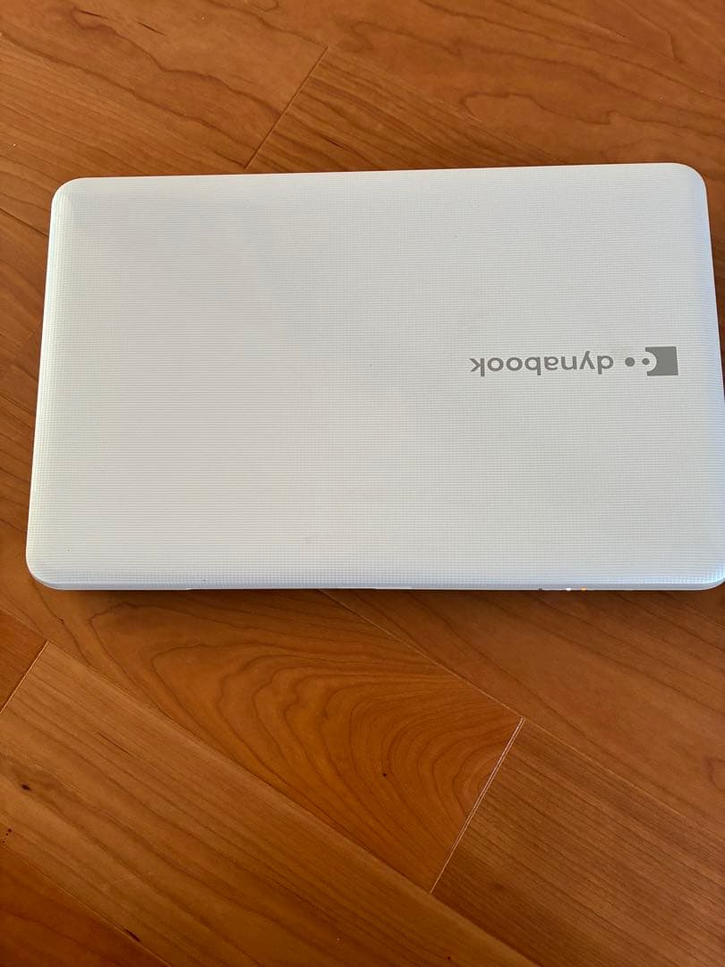 TOSHIBA dynabook B452/23F ホワイト