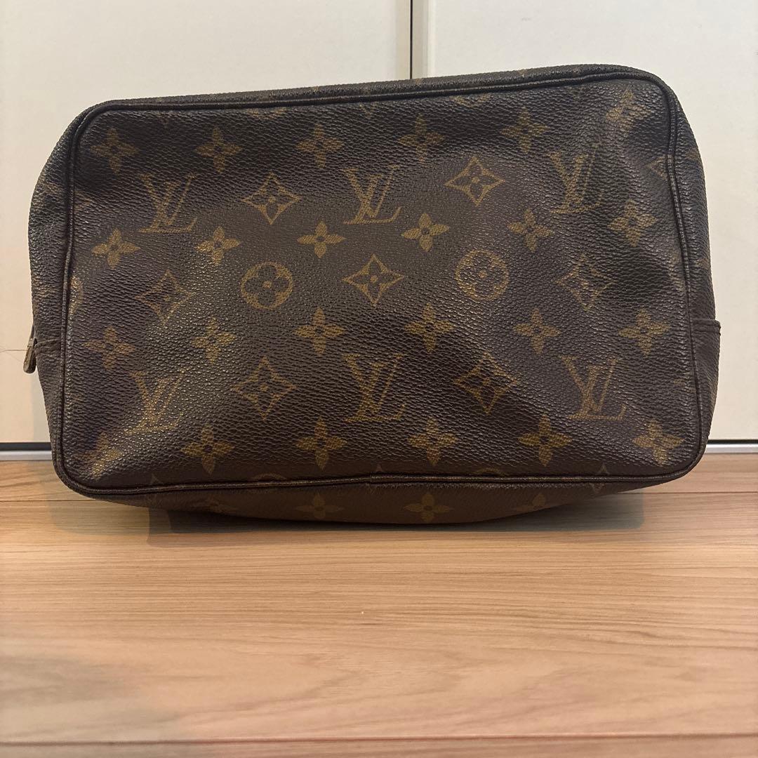 ルイヴィトン　LOUIS VUITTON ポーチ　クラッチバッグ