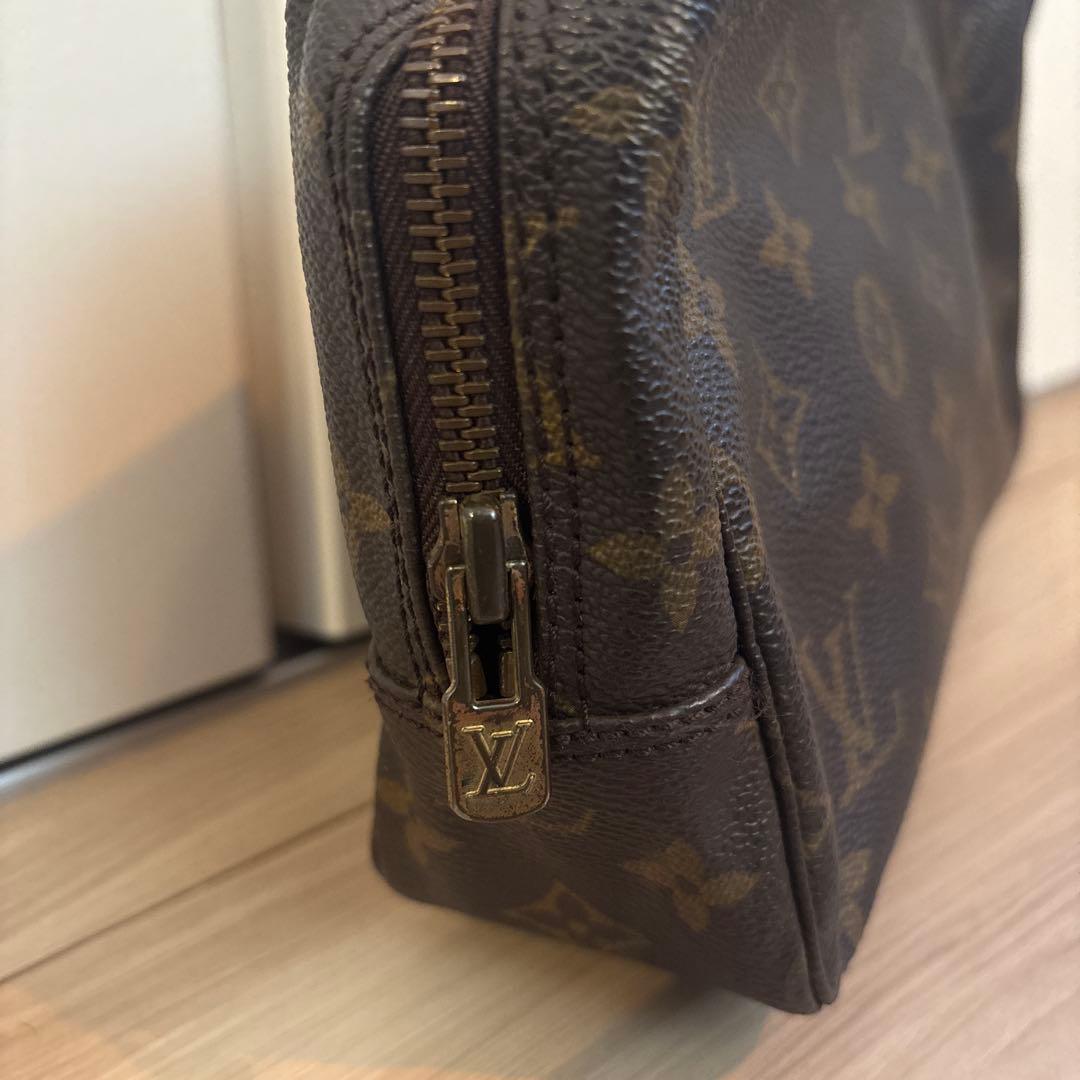 ルイヴィトン　LOUIS VUITTON ポーチ　クラッチバッグ