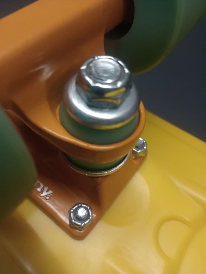 PENNY　イエロー　スケートボード　２２インチ　中古