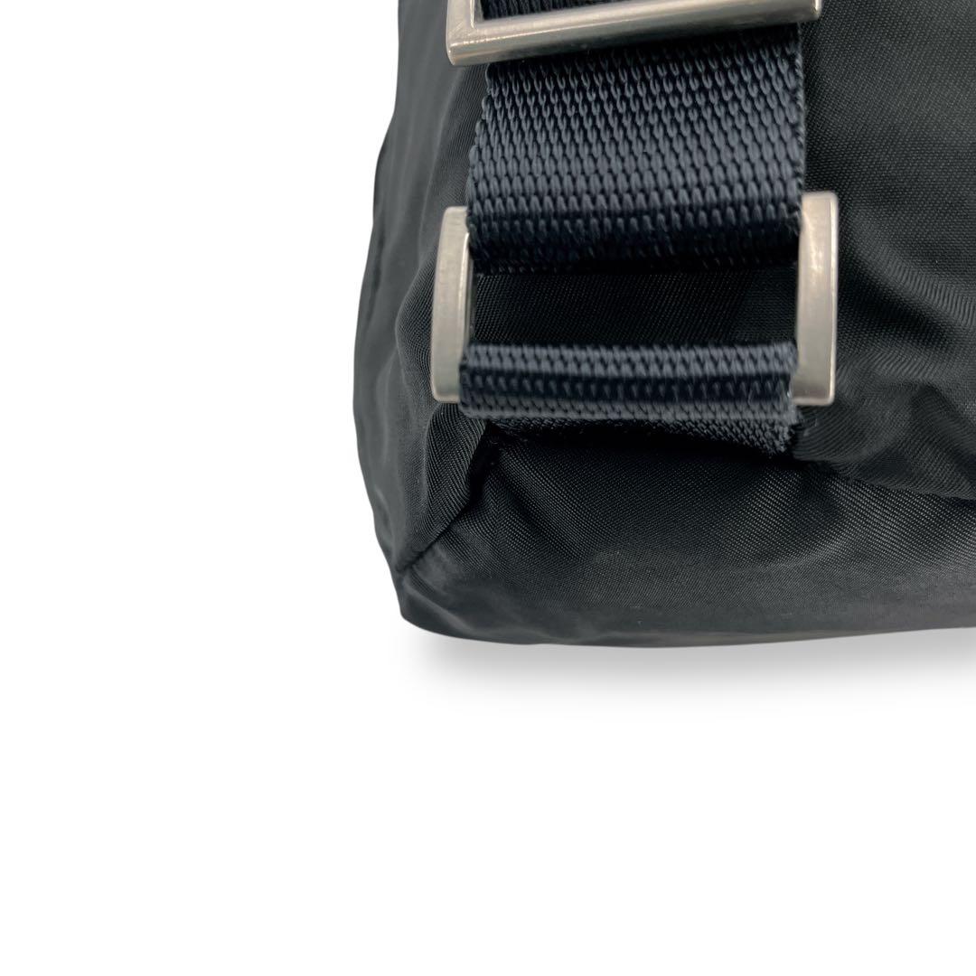 鑑定書付　プラダ　ミニリュック　巾着　三角ロゴ　バックパック　ブラック　ナイロン