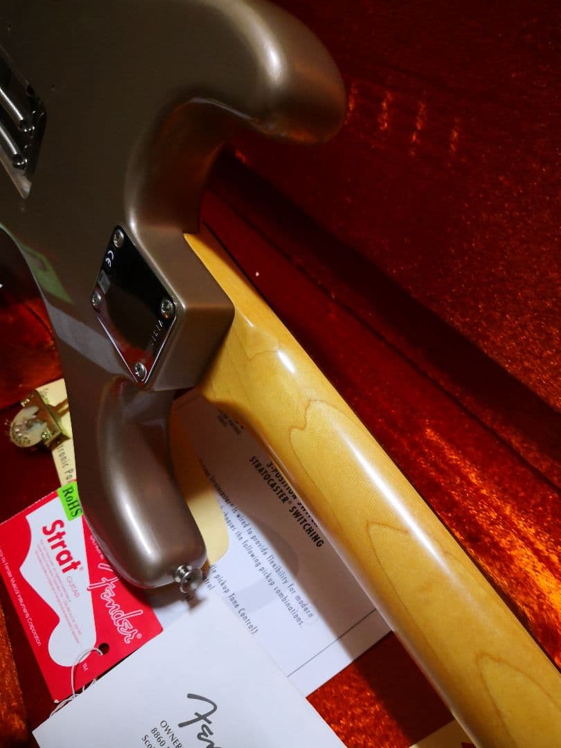 ギター FENDER NEW AMERICAN VINTAGE 1965