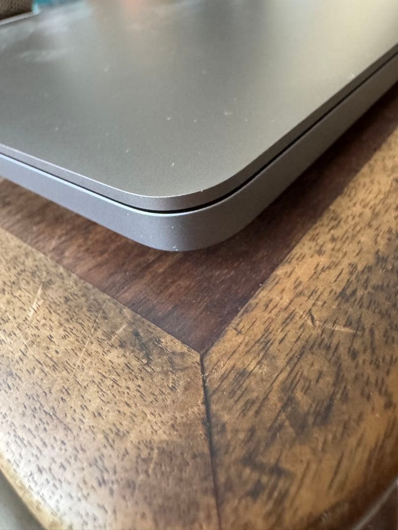 MacBook本体 MacBookPro 16 2019 i9/32GB/1TB/5500M/8GB