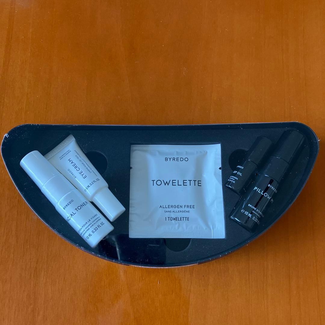 エミレーツ　ファーストクラス　アメニティ