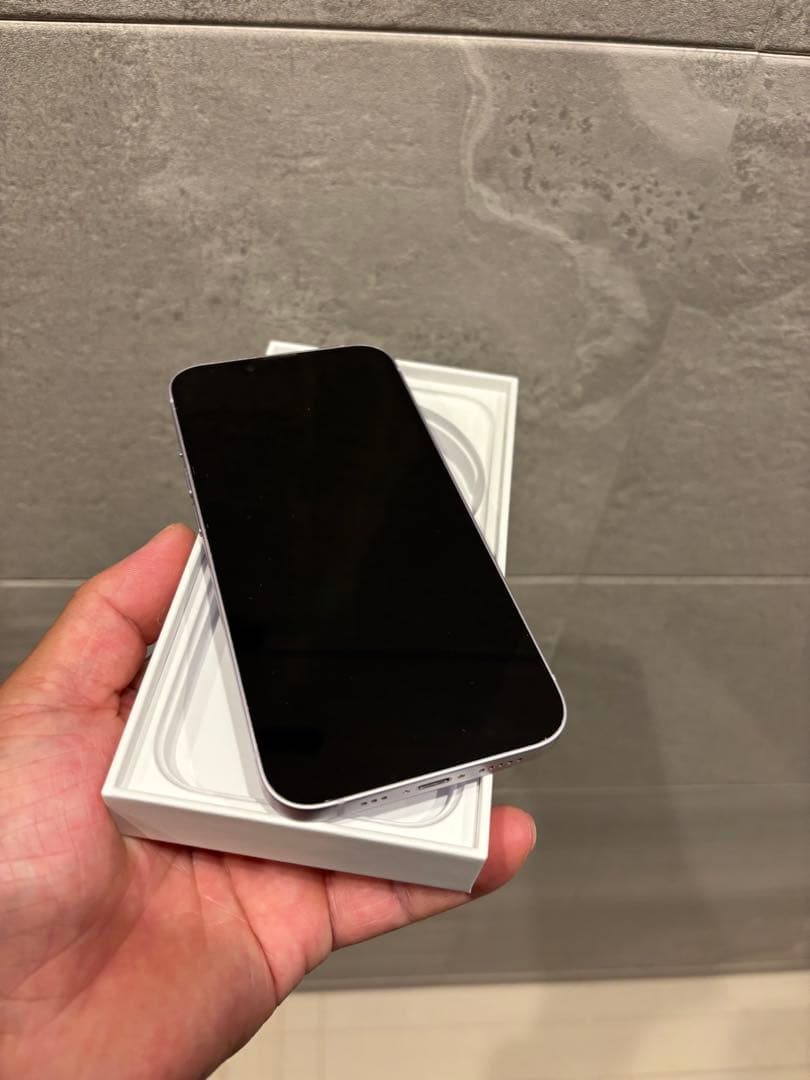 iPhone14 バッテリー87%