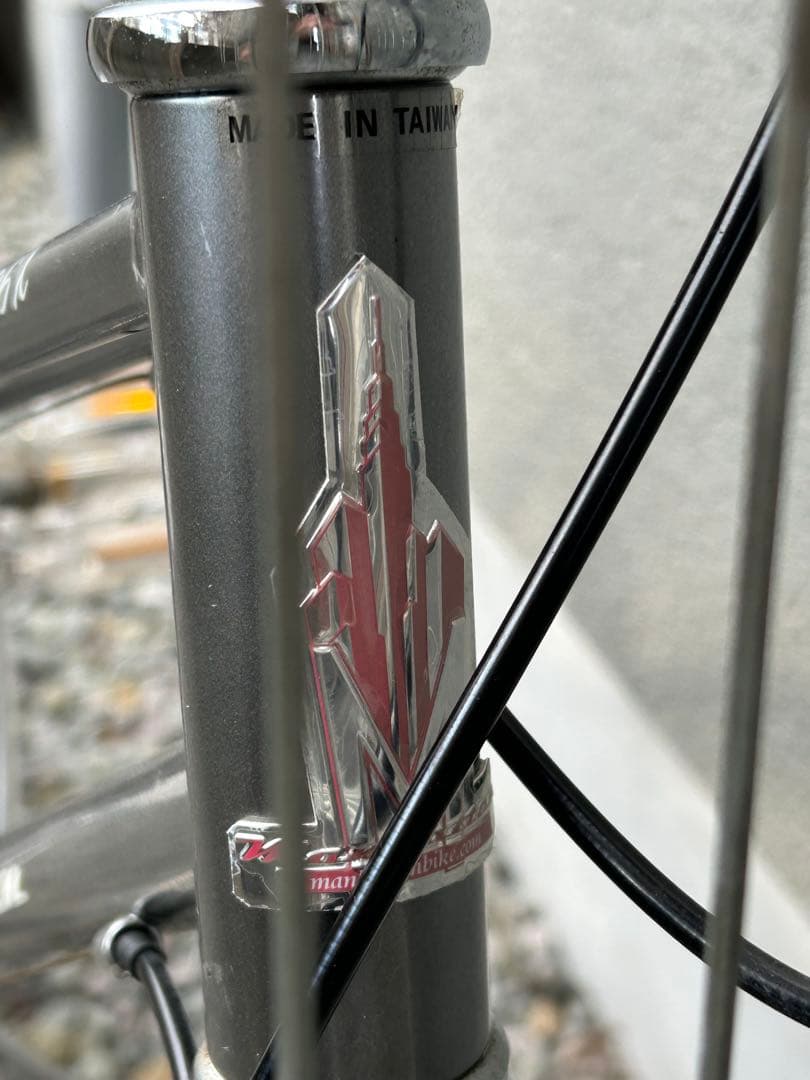 マンハッタンバイク ミニベロ 前カゴ付き　シルバー