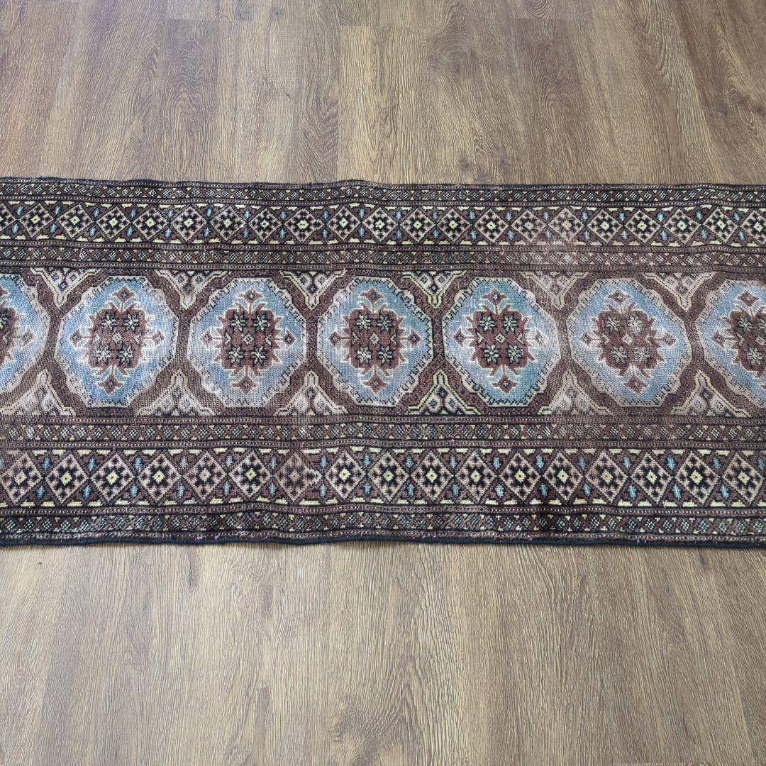 ヴィンテージラグ　パキスタン　トライバルラグ　手織り絨毯